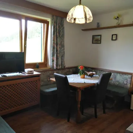 Appartement Am Lift 2 Sankt Jakob in Haus